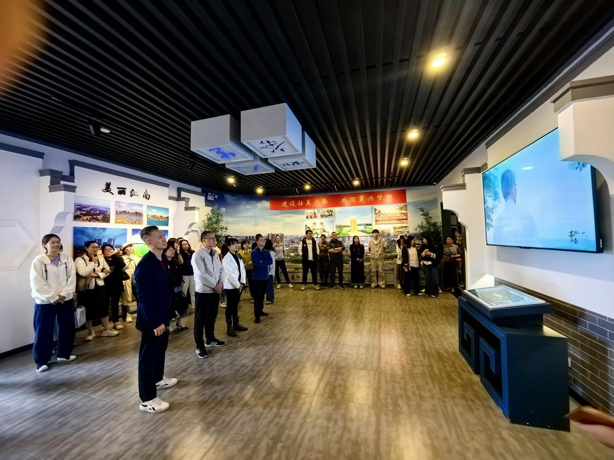 4d031390243db65331d3e443c0fece59.jpeg 4d031390243db65331d3e443c0fece59.jpeg